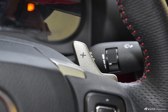 2016款雷克萨斯RC 2.0T自动200t F SPORT版