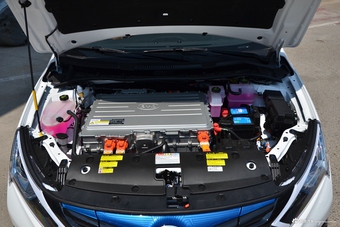 2017款比亚迪秦EV300精英型图片