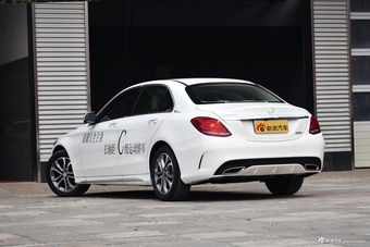 2017款改款奔驰C级C180L 1.6T自动时尚型运动版