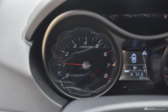 2017款海马S5强动力版1.5T手动尊贵型