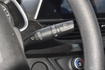 2017款宝骏310 1.5L自动时尚型