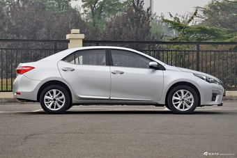 2017款丰田卡罗拉 1.2T CVT GL-i真皮版
