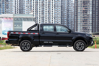 2017款黄海N1S加长型 2.8T手动柴油两驱运动版JE493ZLQ4CB