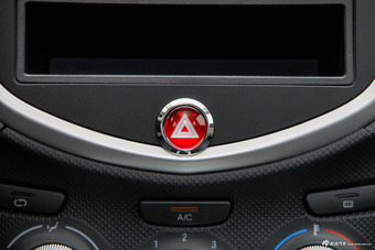 2016款和悦A30 1.5L手动舒适型 国V 典雅白