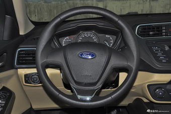 2017款福睿斯1.5L手动舒适型