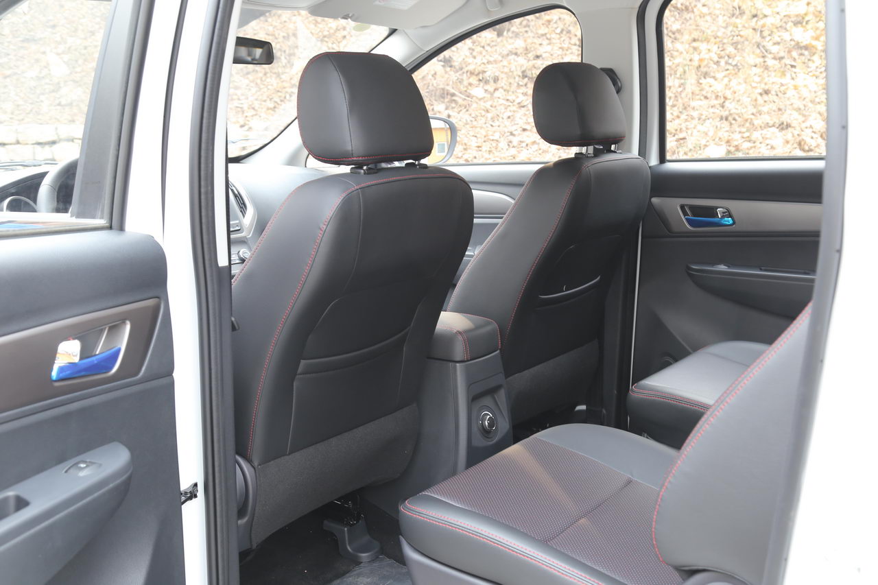 2017款长安睿行S50  1.5L手动次顶配