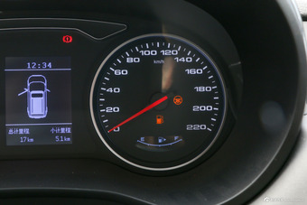 2018款瑞风R3 1.6L手动豪华天窗型