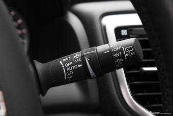 2017款本田UR-V 1.5L 240TURBO自动两驱豪华版