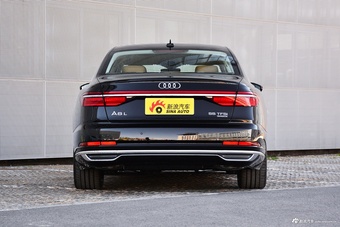 2018款奥迪A8L 3.0T自动55 TFSI quattro尊贵型