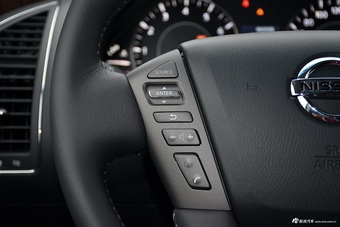 2017款途乐5.6L自动标准型