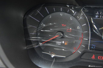  2017款传祺GS4 1.5T手动两驱豪华版235T