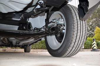 2017款瑞虎3X 1.5L手动版I 白色