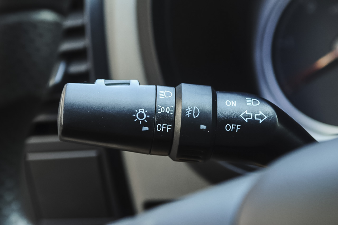 2014款瑞铃2.5T手动标准型标双排4B2-95C43