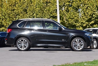 2018款宝马X5 3.0T 自动xDrive35i M运动豪华型