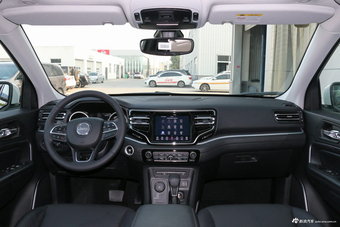 2018款大指挥官2.0T自动四驱臻享版图片