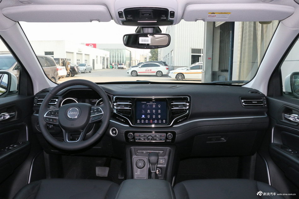 2018款大指挥官2.0T自动四驱臻享版