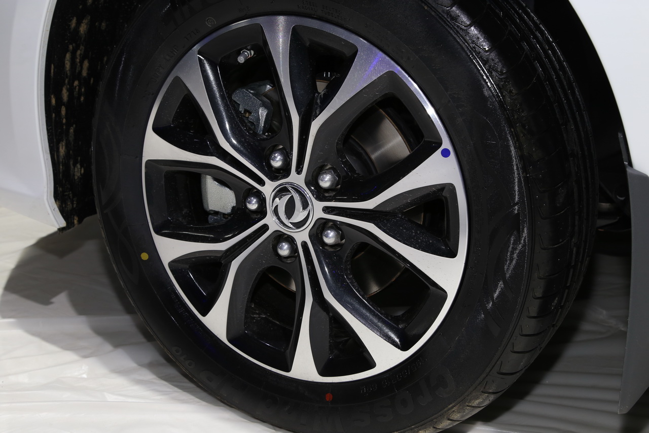 东风风行景逸S50