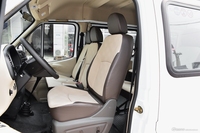 2017款特顺2.4L手动商务型短轴中顶11/12座4G69S4N