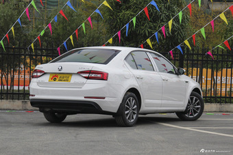 2018款明锐1.2T TSI230 DSG舒适版 