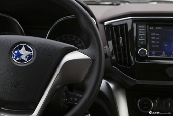 2016款启辰T70X 2.0L自动睿趣运动版