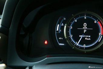 2017款雷克萨斯IS 2.0T自动200t F SPORT