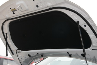 2017款长安CS95 2.0T自动两驱智途版