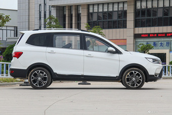 2017款开瑞K60 1.5L 手动旗舰型