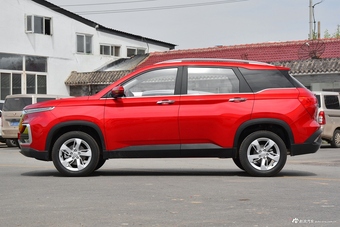 2018款宝骏530 1.8L自动豪华型