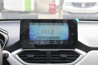 2018款宝骏530 1.8L自动豪华型