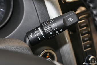 2016款风行S500 1.6L自动尊享型