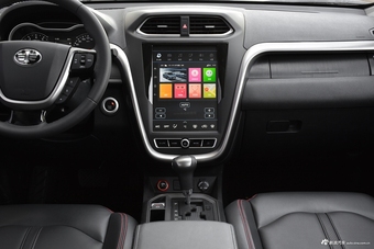 2018款奔腾X80 1.8T自动旗舰型Live版