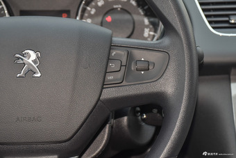 2018款标致3008 2.0L自动经典版