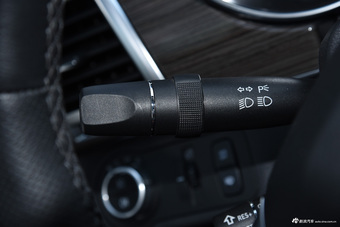 2016款哈弗H9 2.0T自动豪华型7座