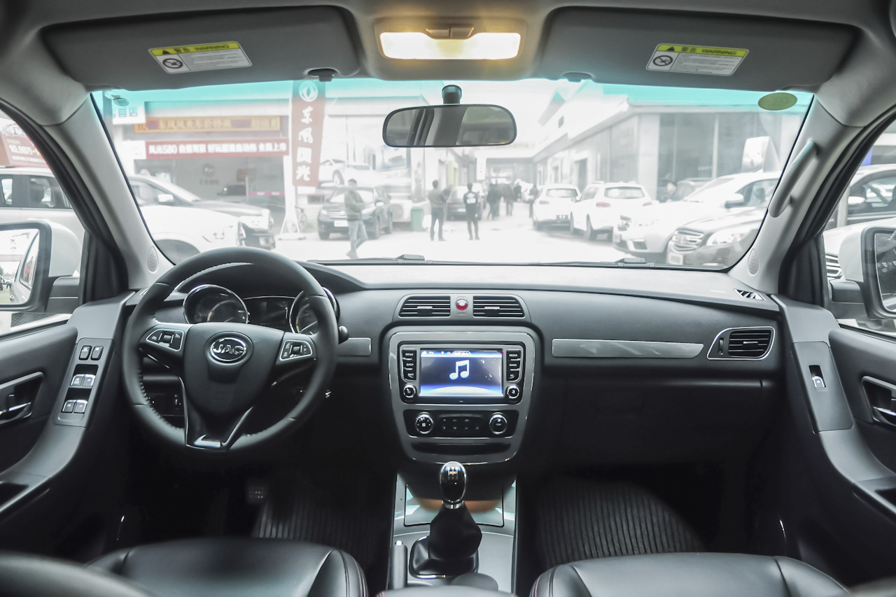 2015款帅铃T6 2.0L手动汽油进取型HFC4GA3-3D