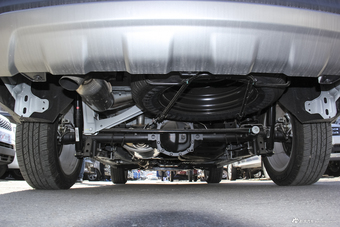 2016款长安CX70 1.6L手动运动型