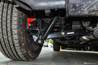 2015款海马S5 1.5T手动智能豪华型运动版