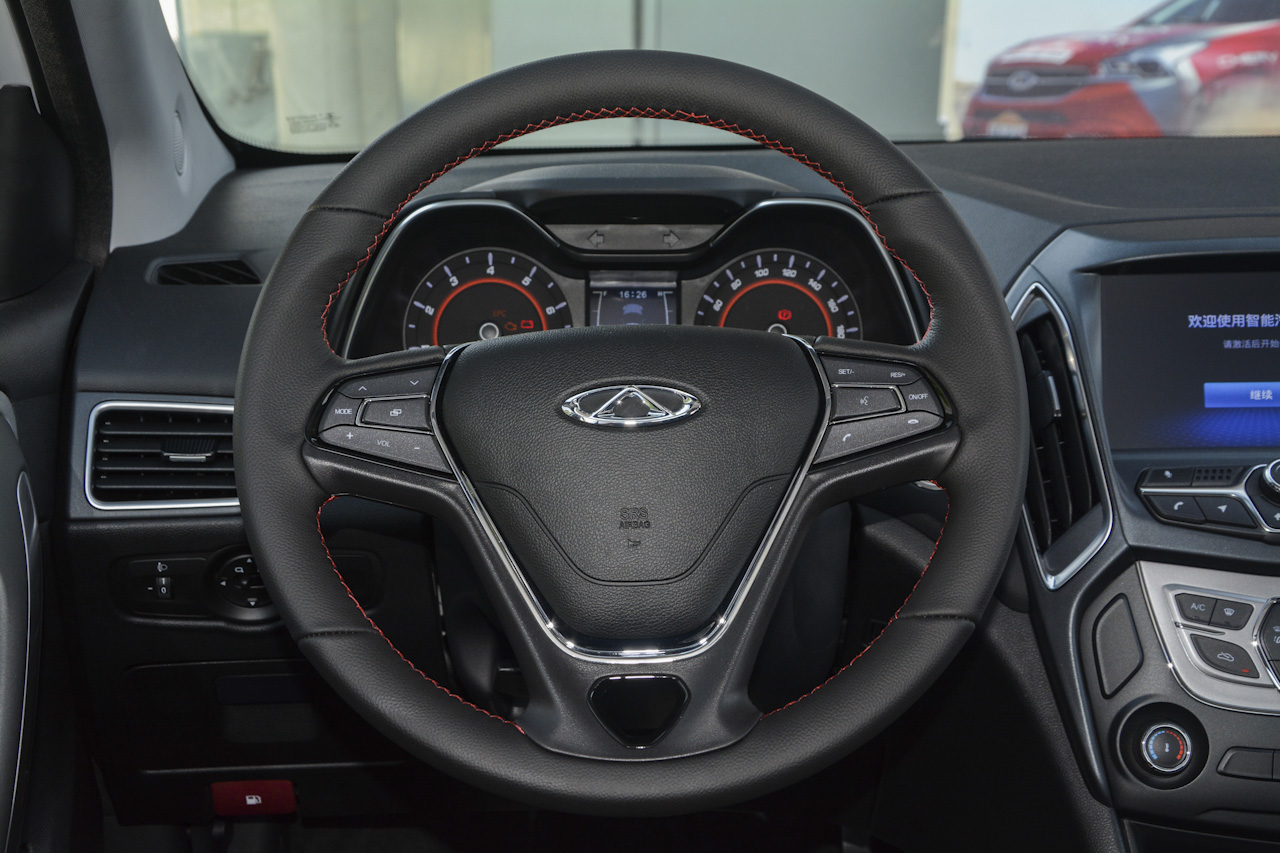 2018款艾瑞泽5 1.5L手动致敬青春版