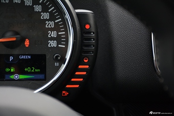 2017款MINI COUNTRYMAN 2.0T自动COOPER S ALL4旅行家