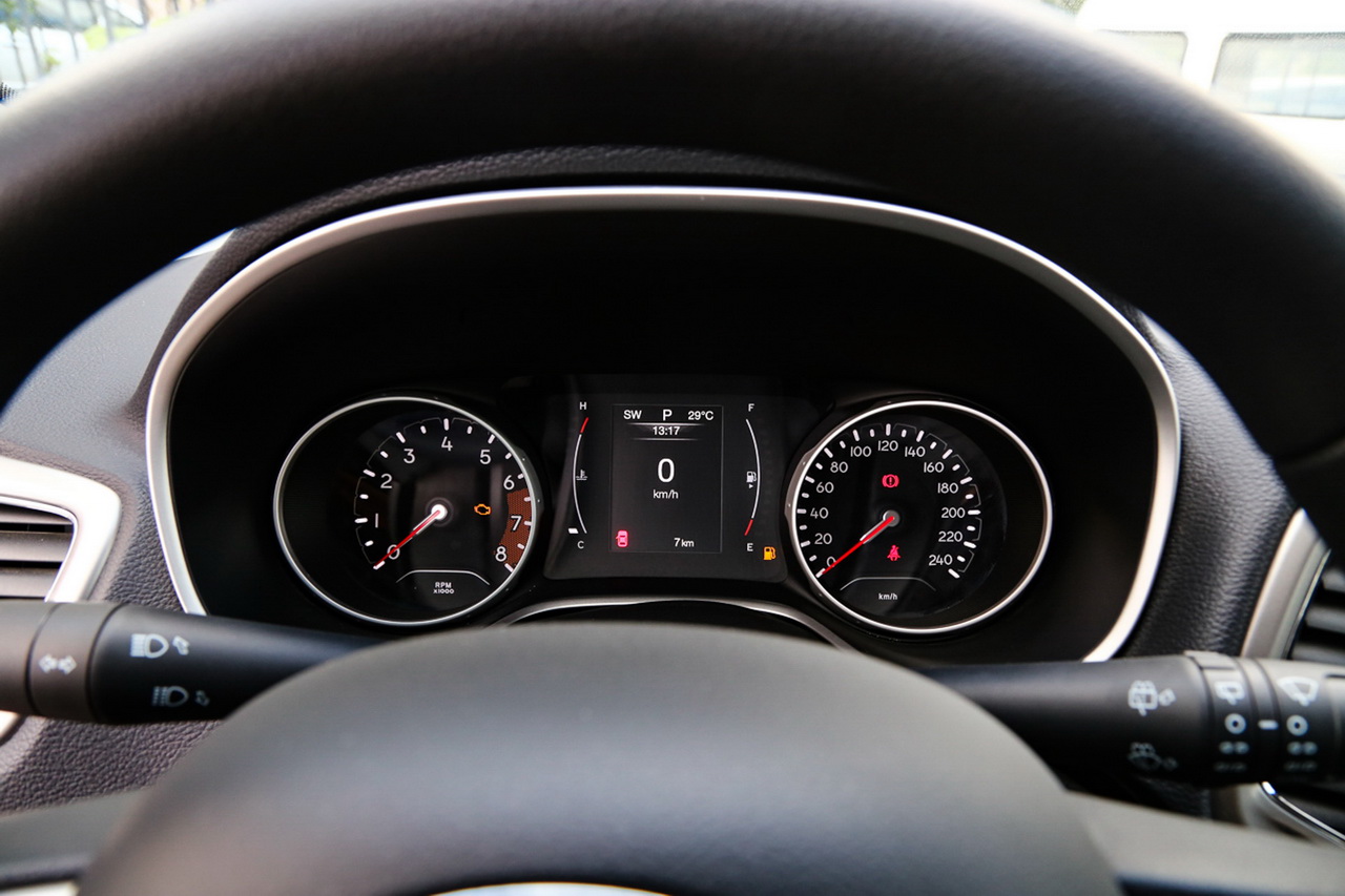 2017款指南者1.4T自动 200T舒享版