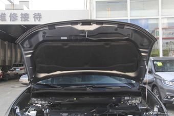 2018款欧蓝德2.0L自动两驱嘉乐版7座