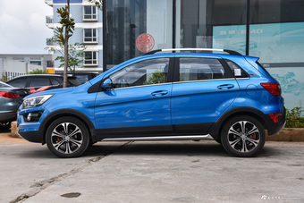 2015款北汽绅宝X25 1.5L手动精英型