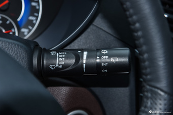 2016款海马V70 1.5T自动适·畅型 6座