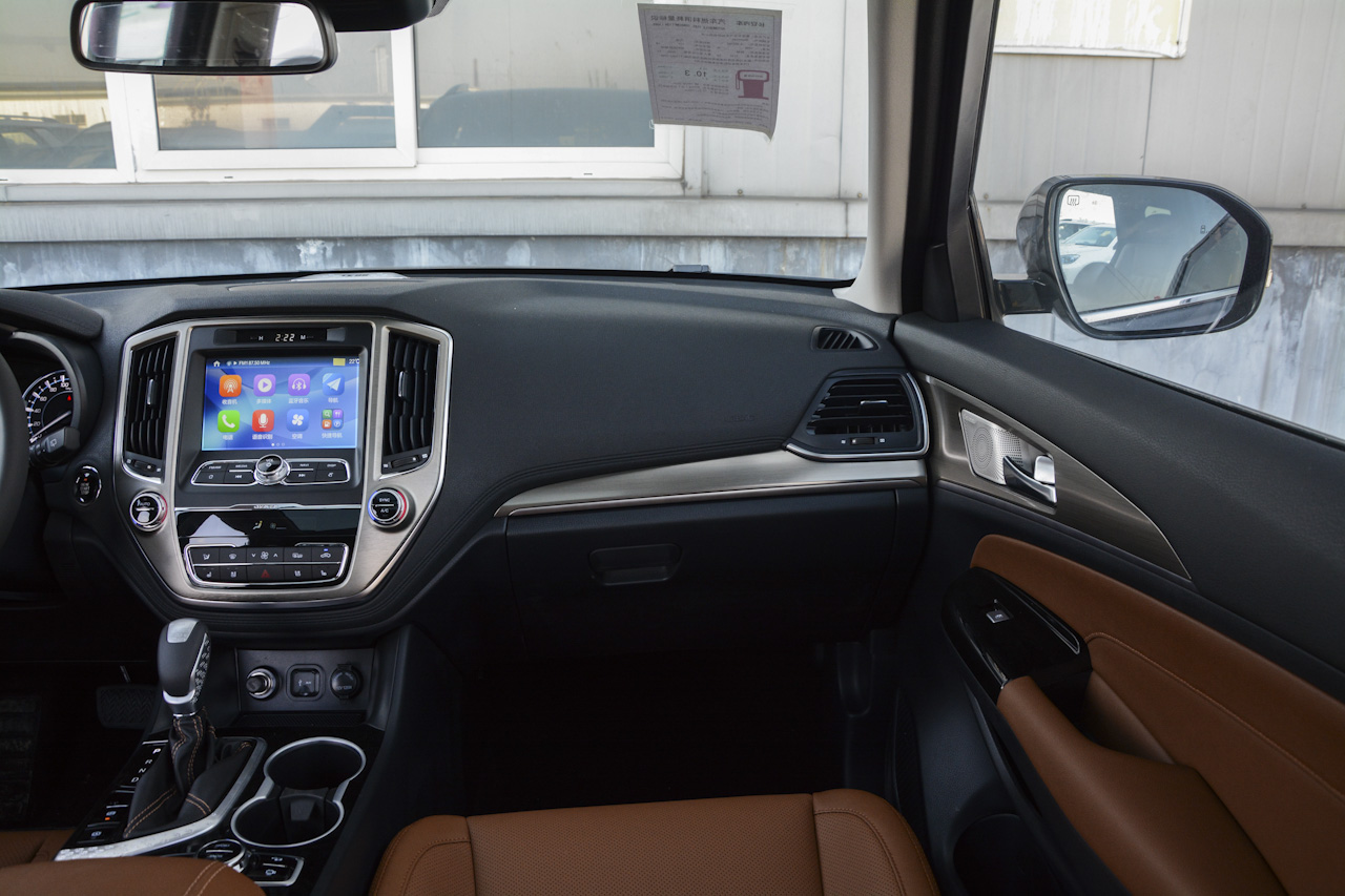 2017款长安CS95 2.0T自动四驱智尊版