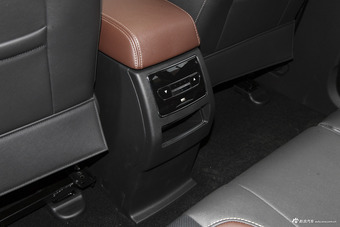 2017款斯威X7 1.5T自动智尊型