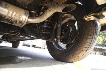 2016款吉利熊猫1.0L AMT酷趣版