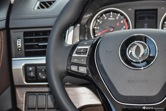 2018款风行SX6 1.6L手动豪华型