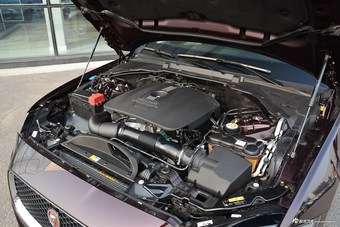 2016款捷豹XFL 2.0T自动200PS豪华版