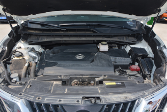 2017款楼兰2.5L自动XL NAVI Plus两驱智领版