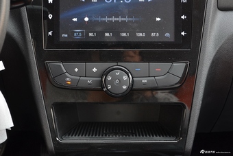 2017款EC系列 EC200 灵秀版