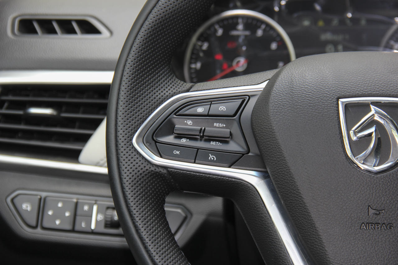 2018款宝骏530 1.5T手动尊贵型